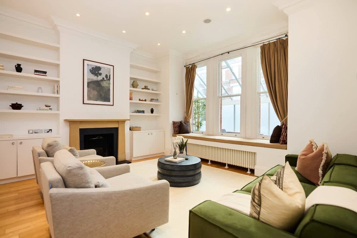 House Rudall Crescent in Greater London