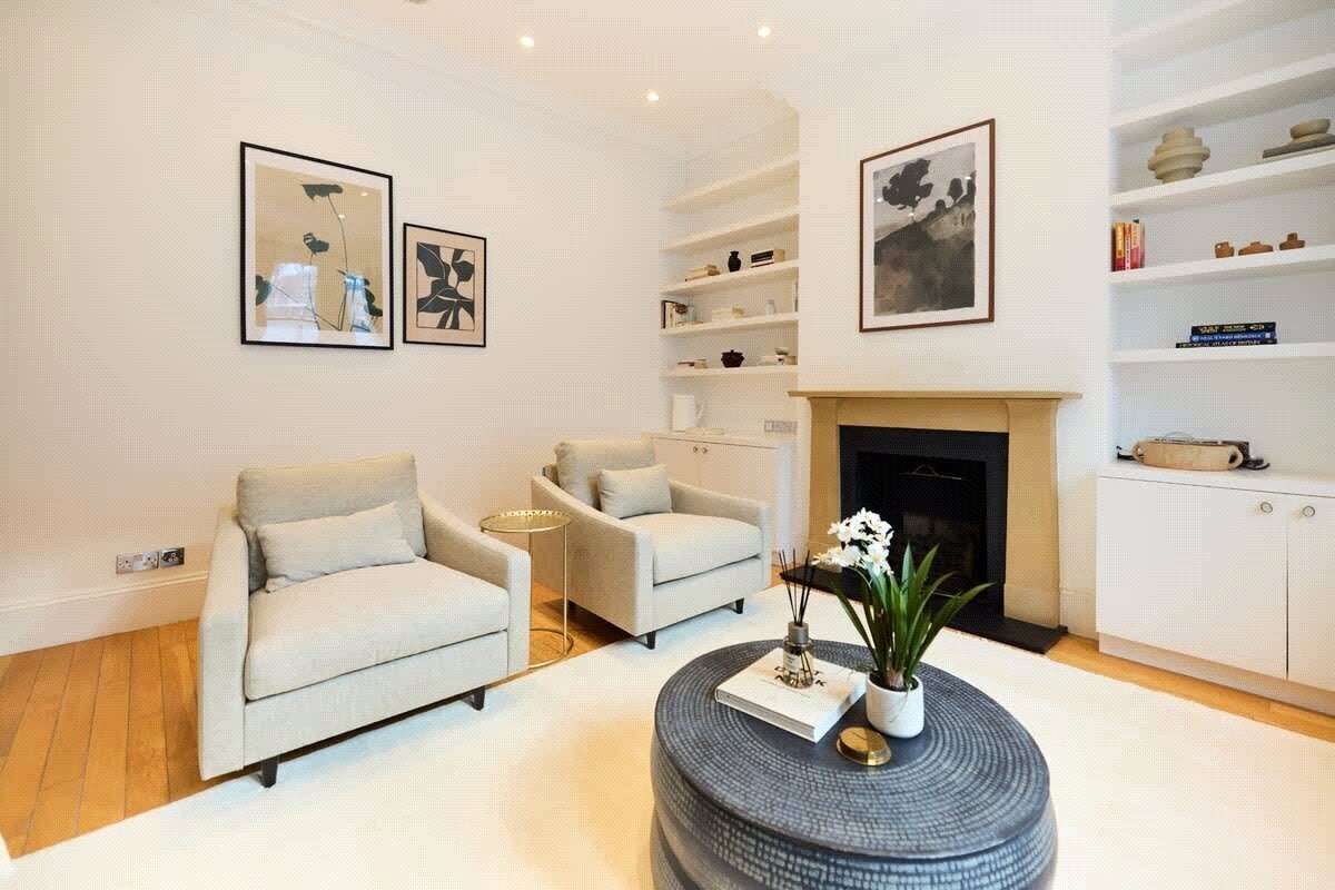 House Rudall Crescent in Greater London