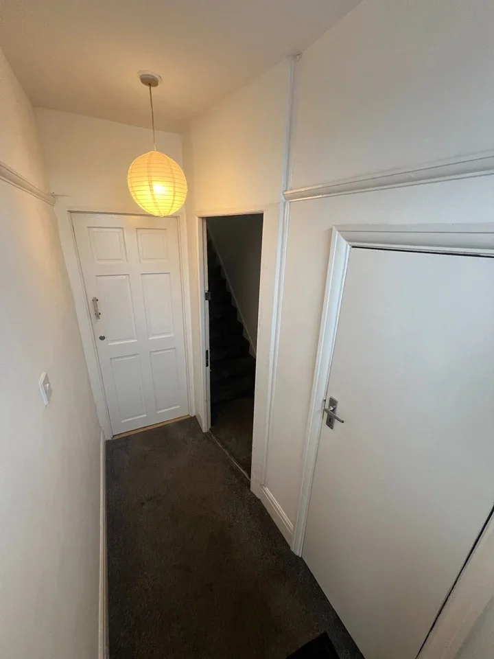 Flat Ferndown in Greater London