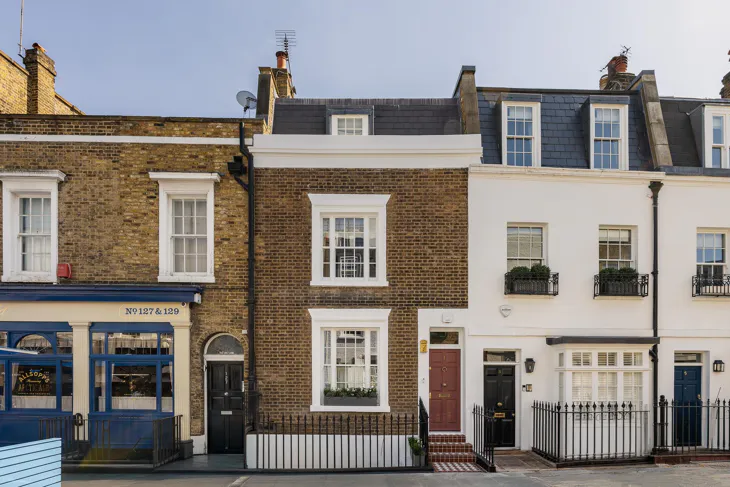 House Peel Street in Greater London