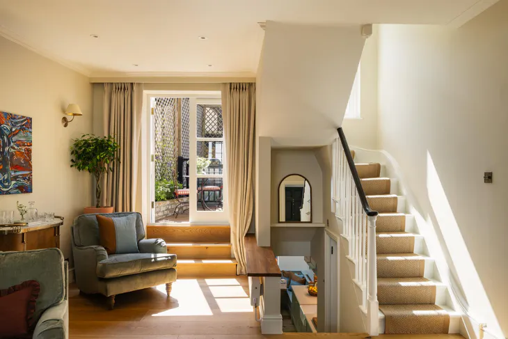 House Peel Street in Greater London