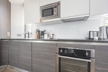 Flat Montpelier Row in Greater London