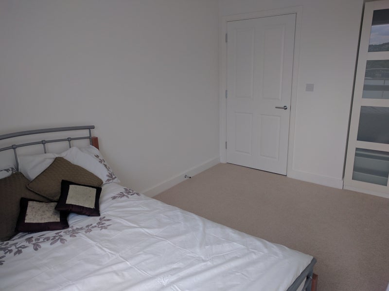 Room Fergus Street in Greater London