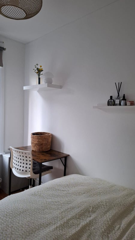 Room Agincourt Road in Greater London