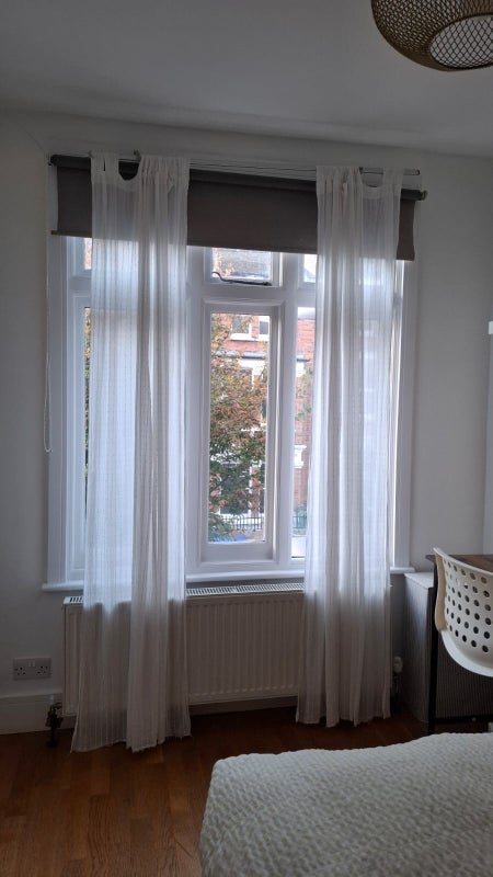 Room Agincourt Road in Greater London