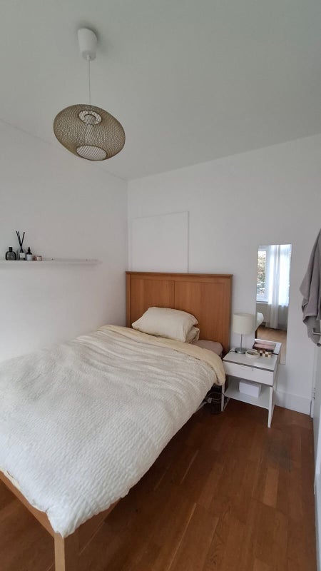 Room Agincourt Road in Greater London