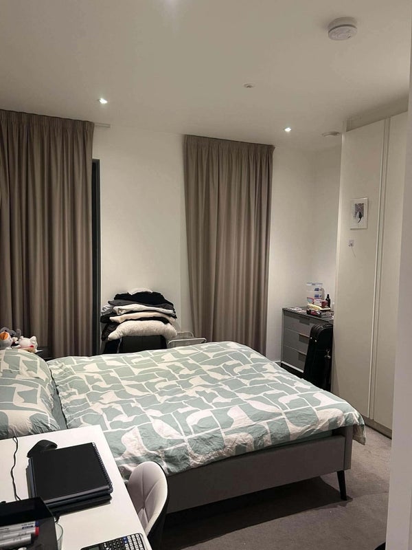 Room Glade Walk in Greater London