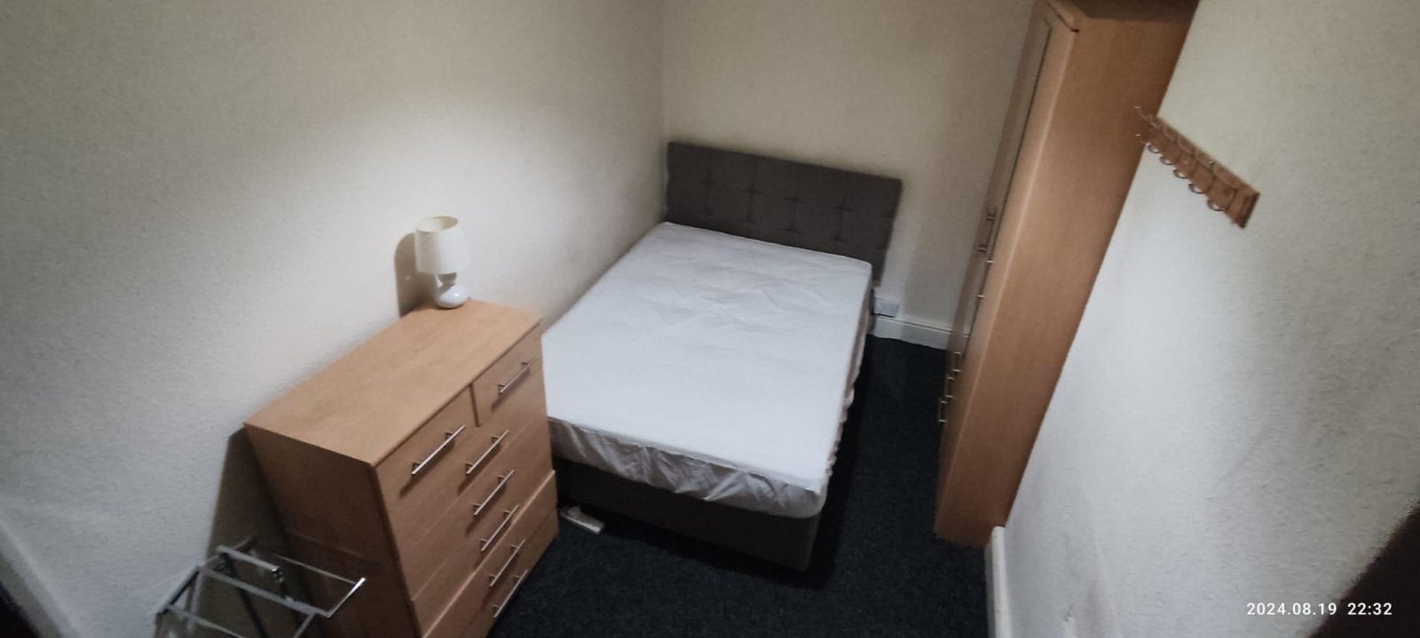 Flat Lovatt Street in Stoke-on-Trent