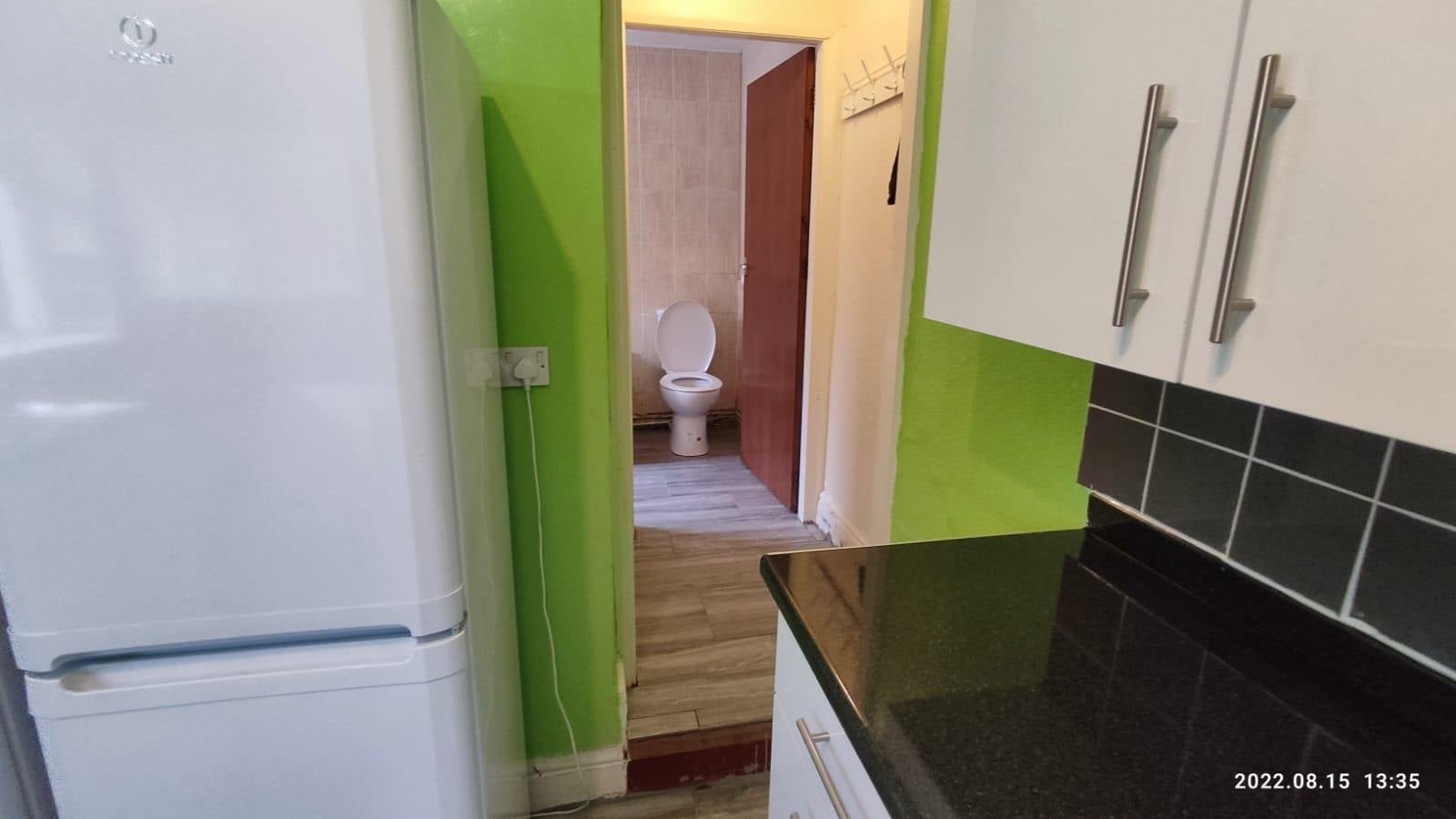 Flat Lovatt Street in Stoke-on-Trent
