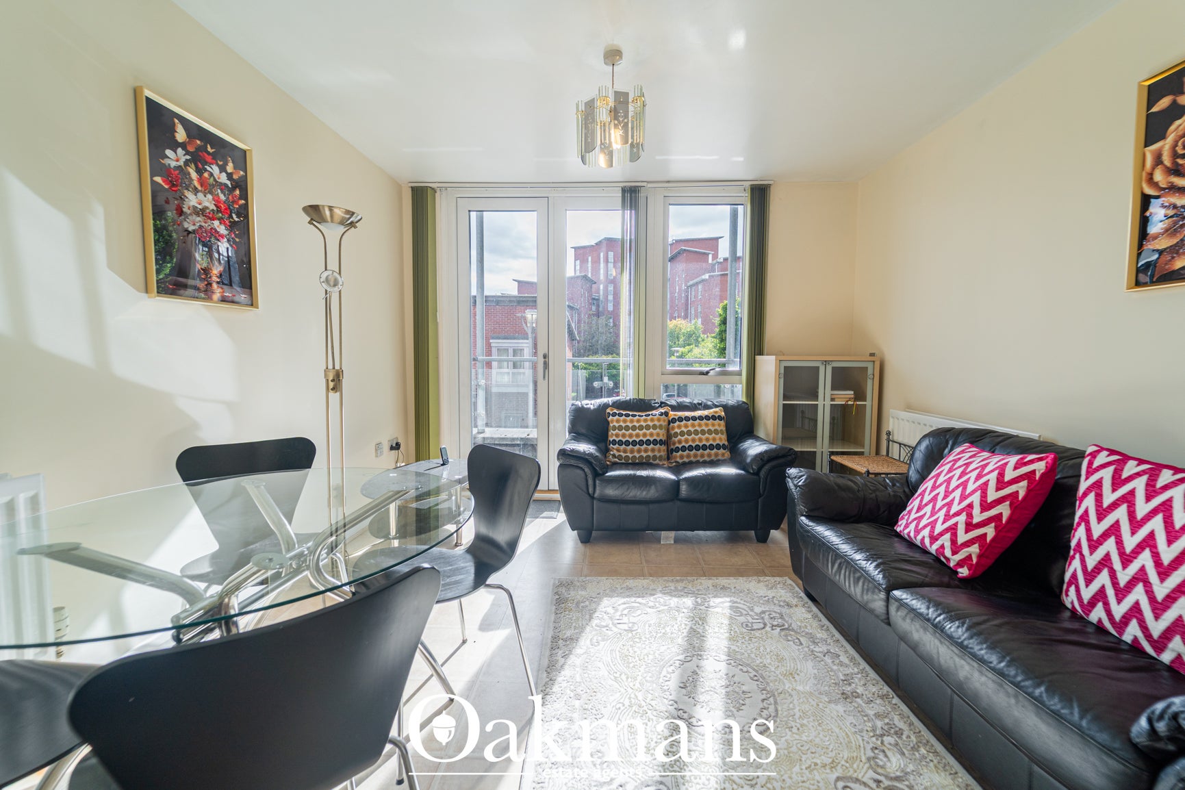 Flat Bradshaw Close in Birmingham