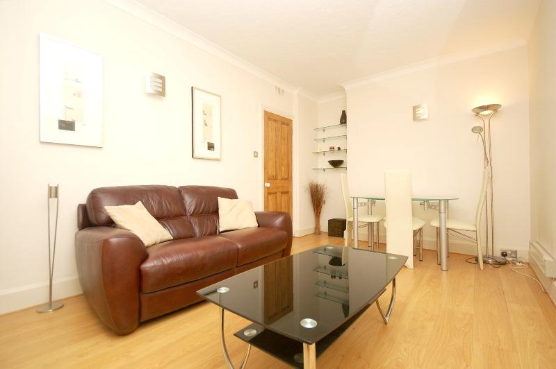 Flat Tavistock Street in City of Westminster