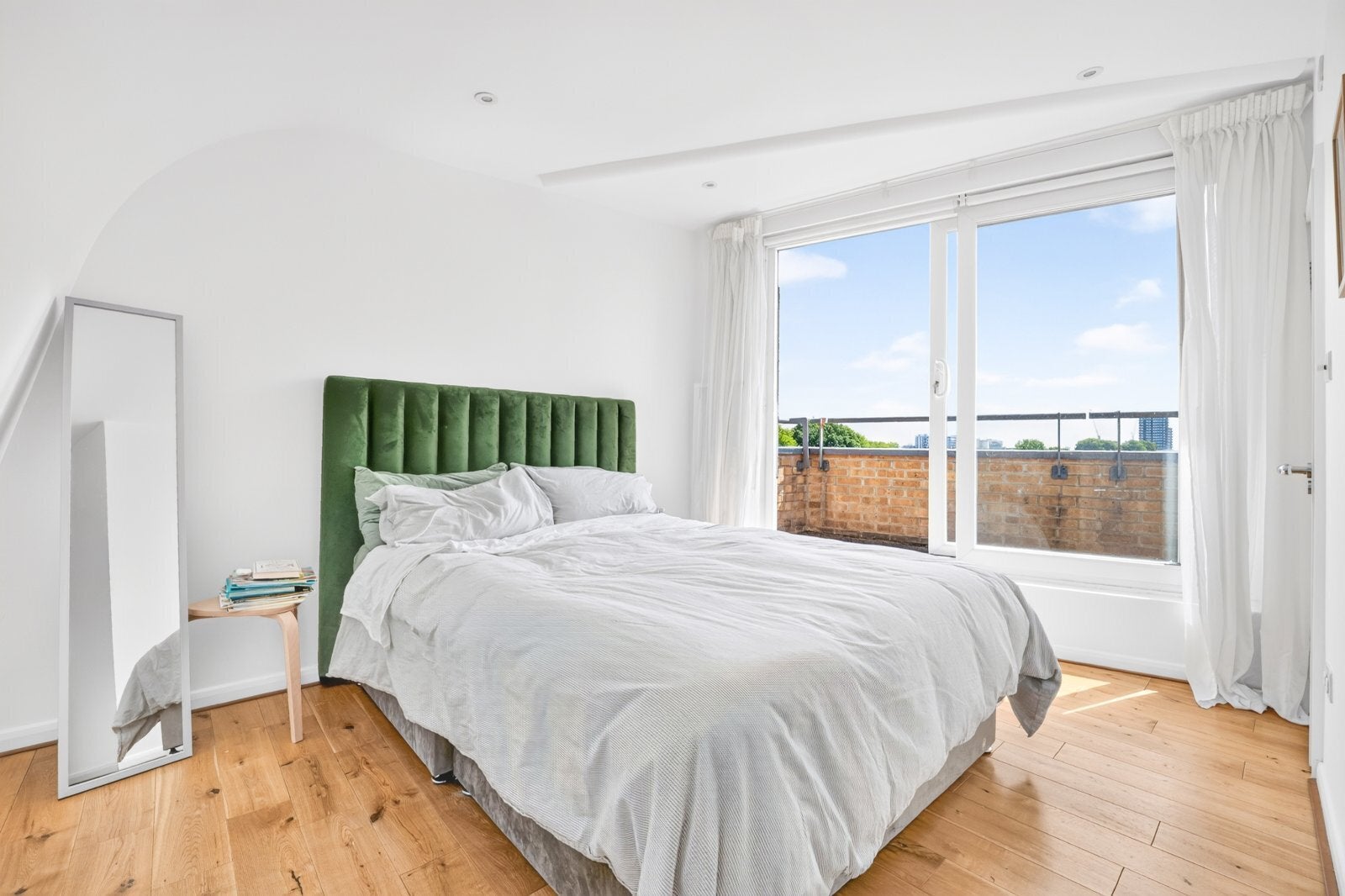 Flat Popham Street in Greater London