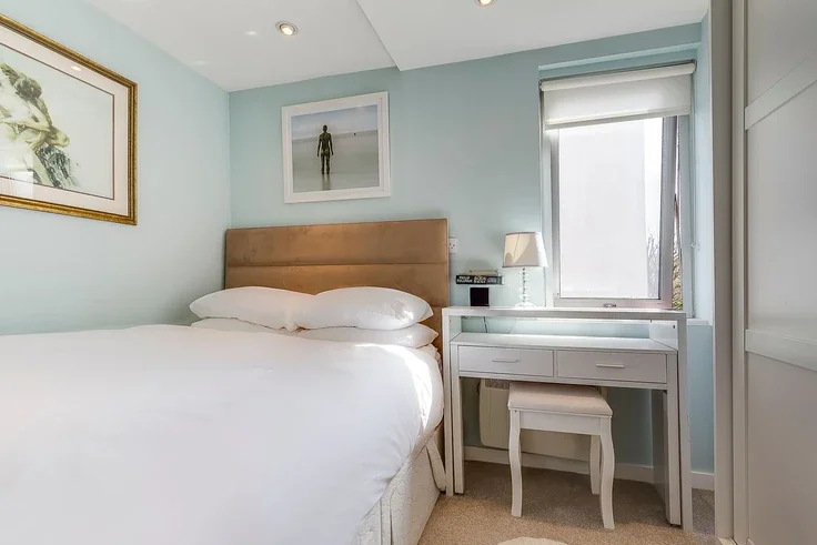 Flat Richmond House in Greater London