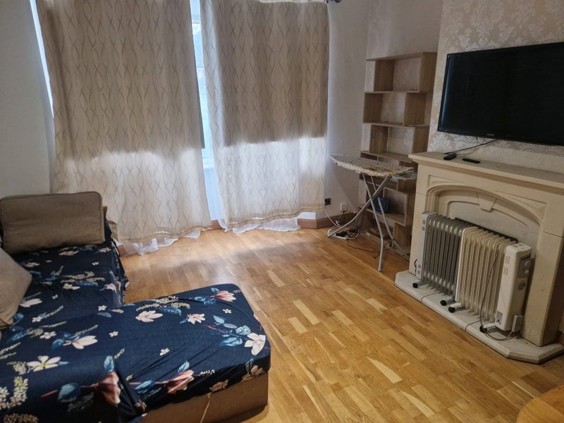 Room Sidcup Road in Greater London