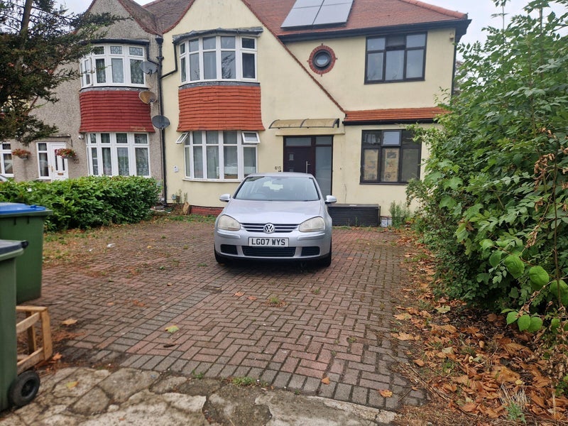Room Sidcup Road in Greater London