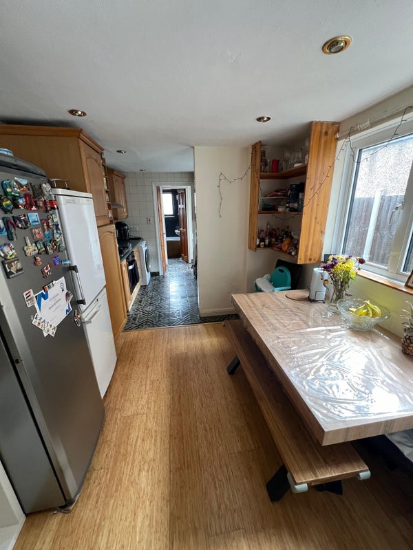 Room Newman Road in Greater London