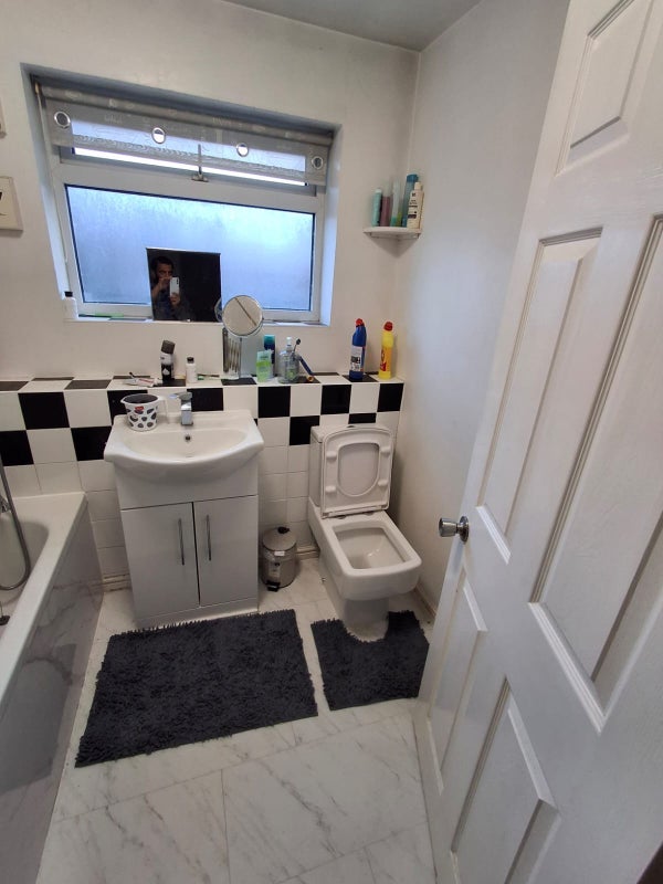 Room Whitewood Park in Liverpool