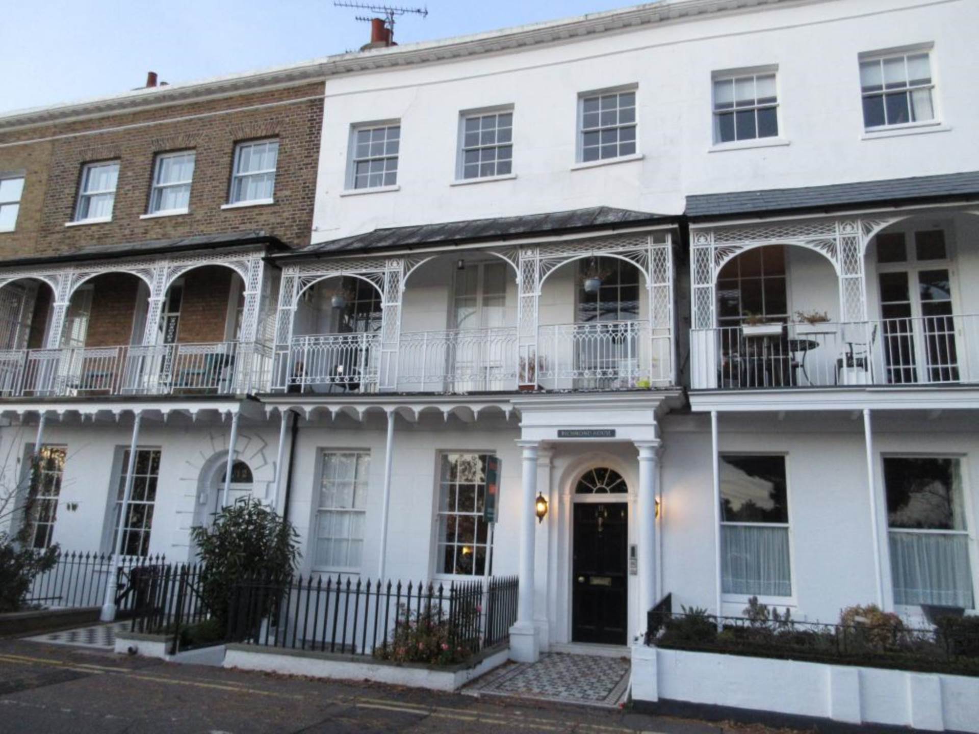 Flat Royal Terrace in Southend-on-Sea