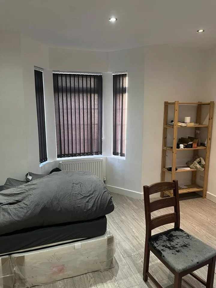 Room Hillside in Slough