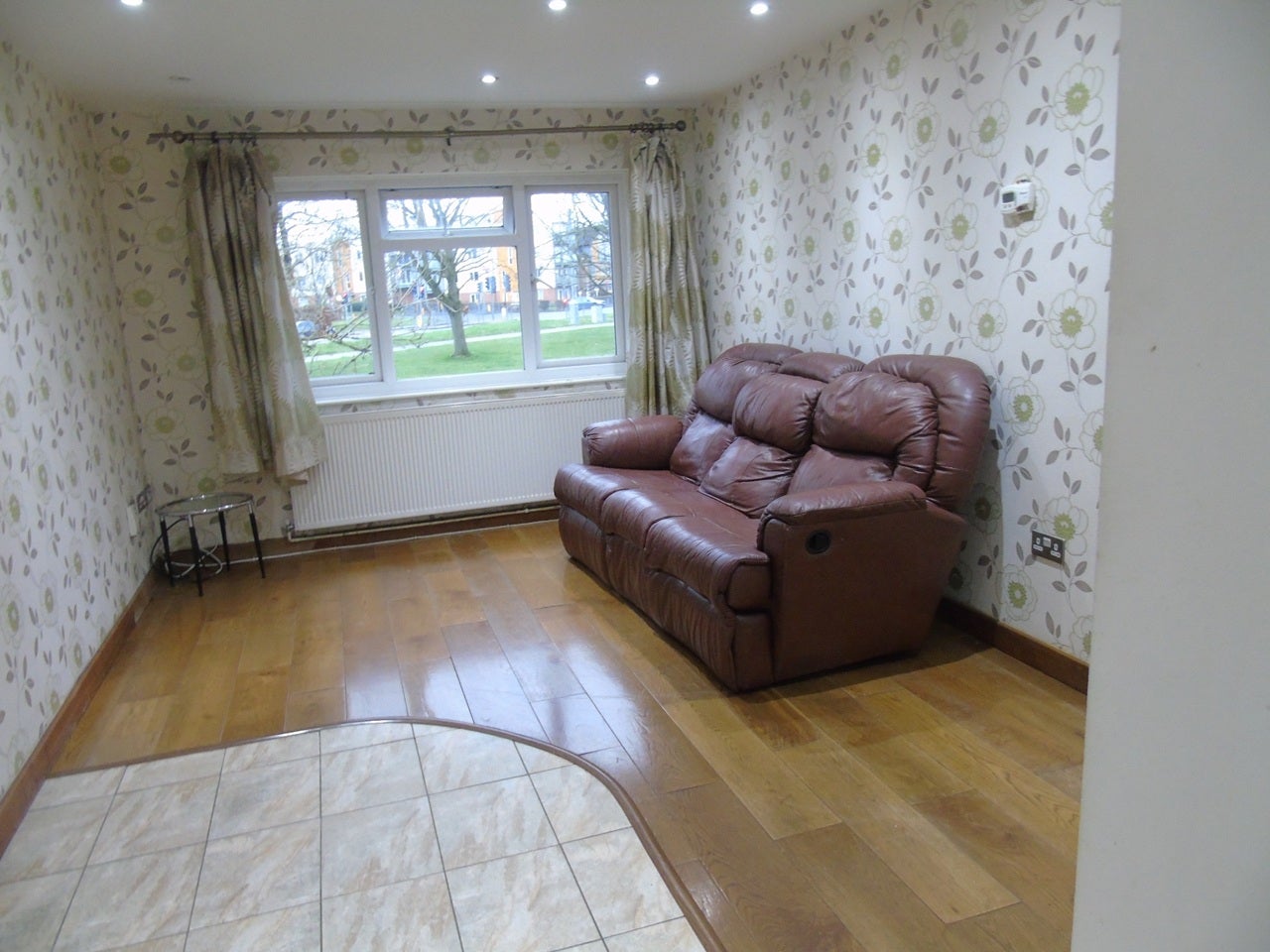 Flat Shetland Road in Basingstoke and Deane