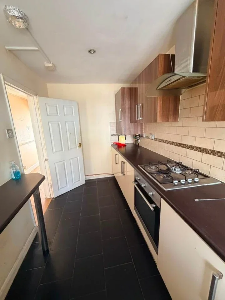 Room Whalebone Grove in Greater London