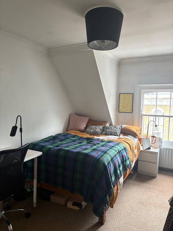 Room Harecourt Road in Greater London