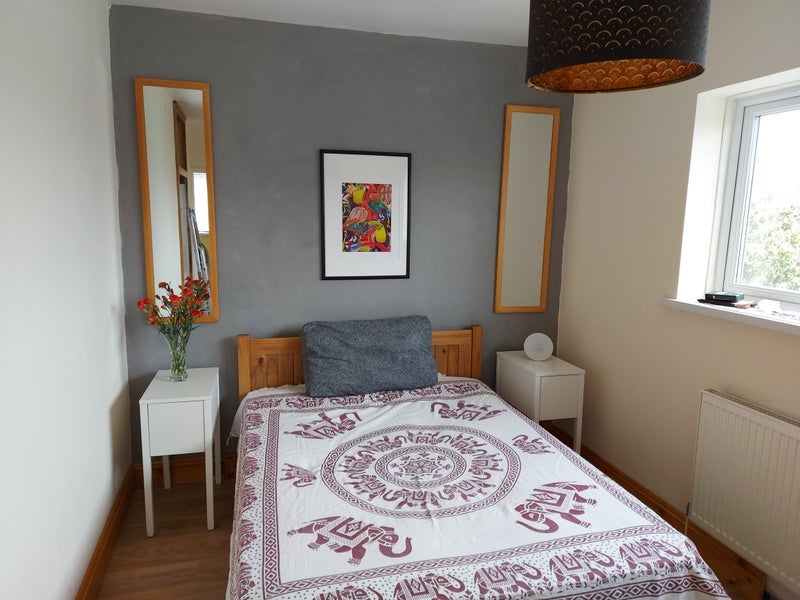 Room Heol Ebwy in Cardiff