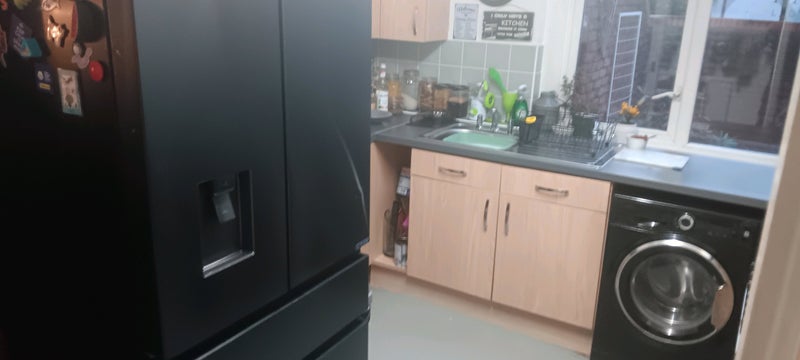 Room Haselrigge Road in Greater London