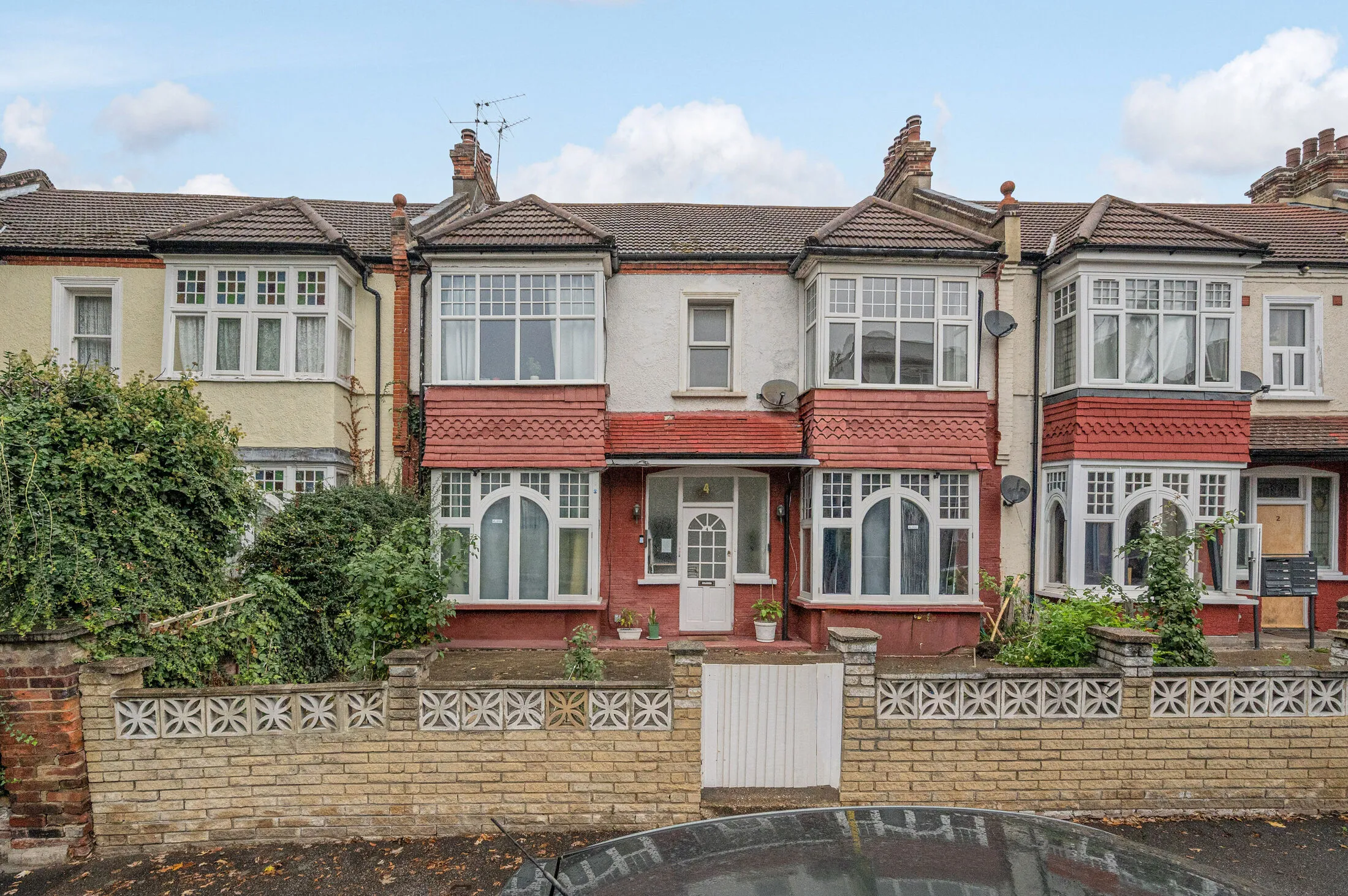 Flat Natal Road in Greater London