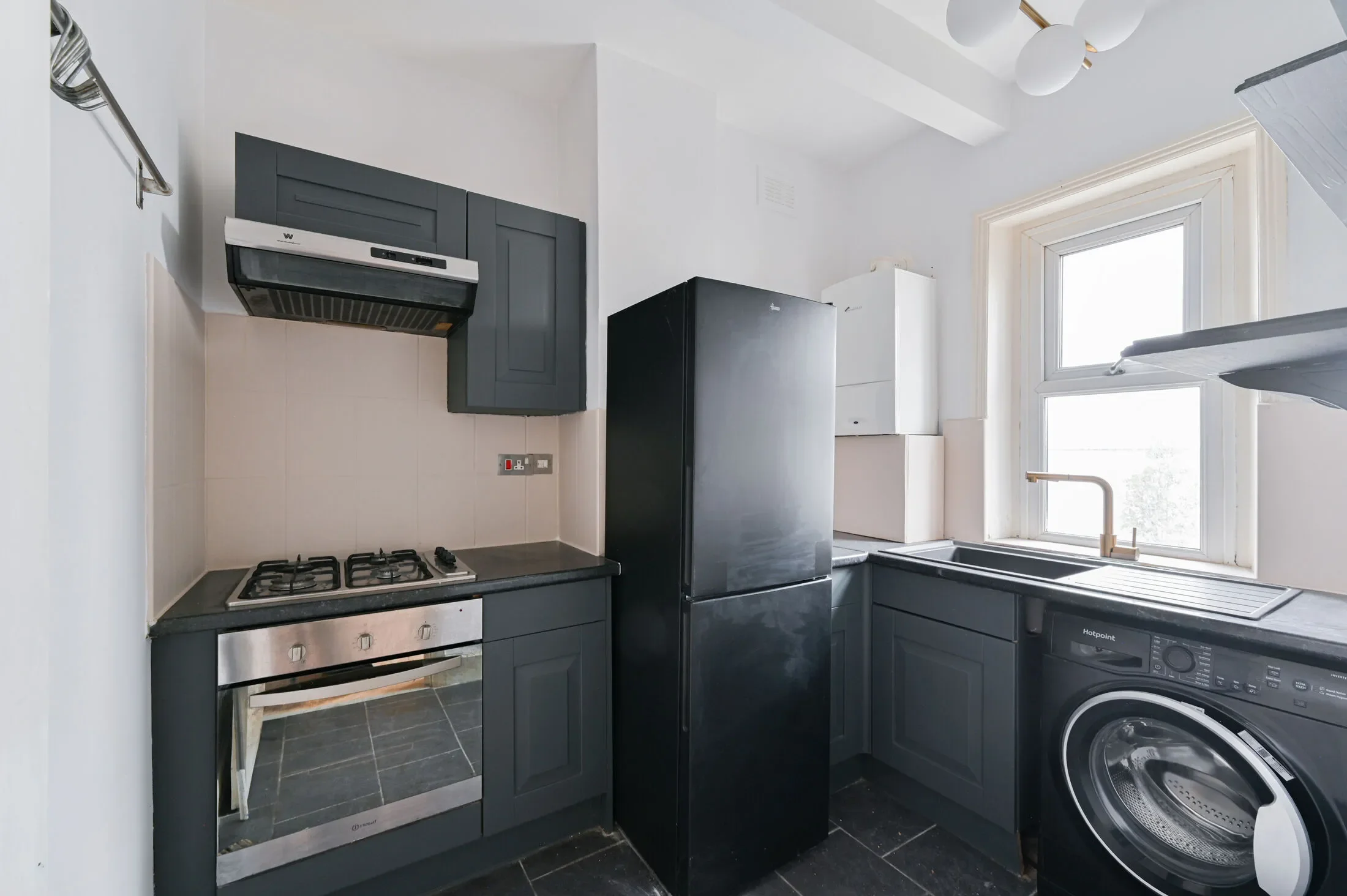 Flat Natal Road in Greater London
