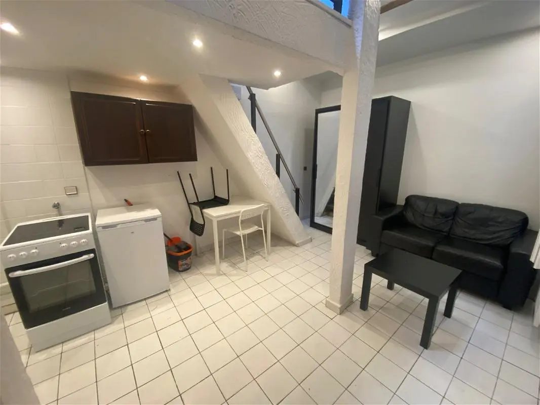 Room Rue du Lieutenant Chanaron in Grenoble