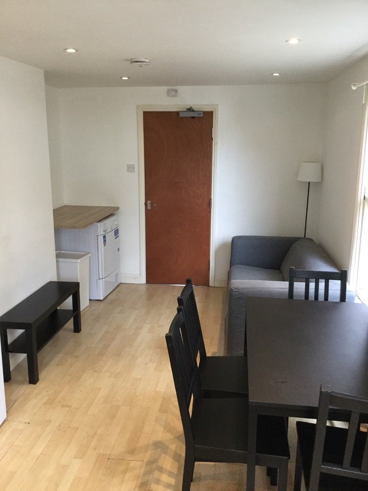 House Braxfield Road in Greater London