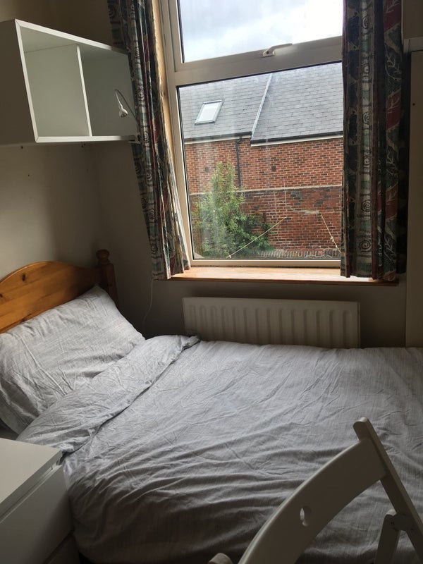 Room Spooner Road in Sheffield