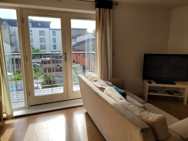 Flat Tredegar Road in Greater London