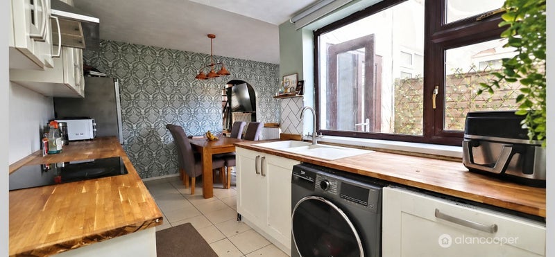Room Coleshill Road in North Warwickshire
