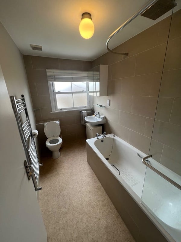 Room Fernlea Road in Greater London