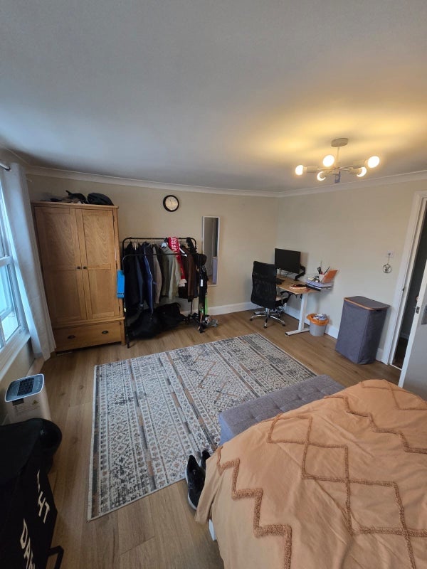 Room Fernlea Road in Greater London