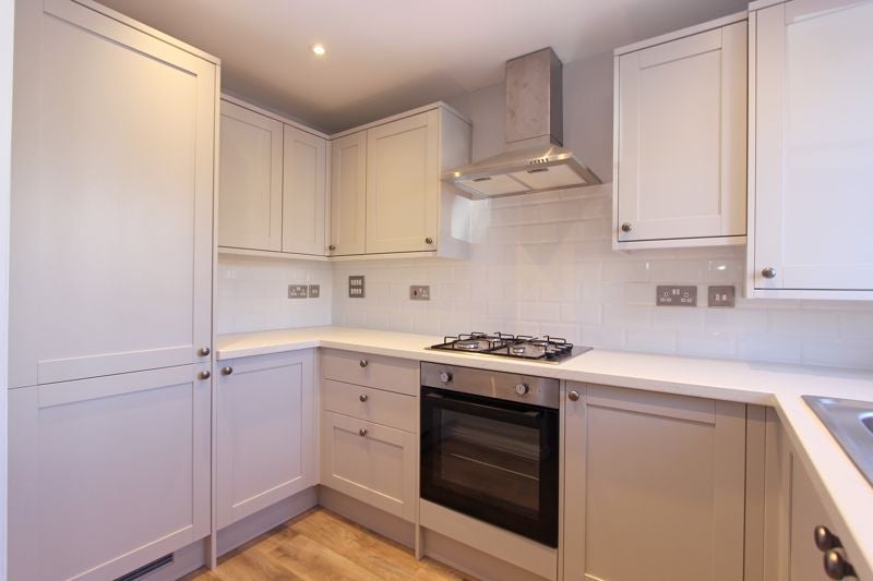 House Wiltshire Crescent in Basingstoke and Deane