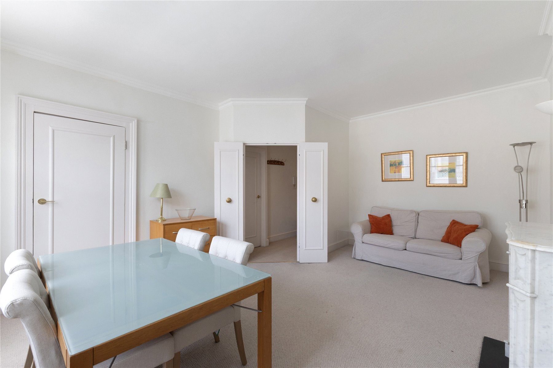 Flat Coleherne Road in Greater London