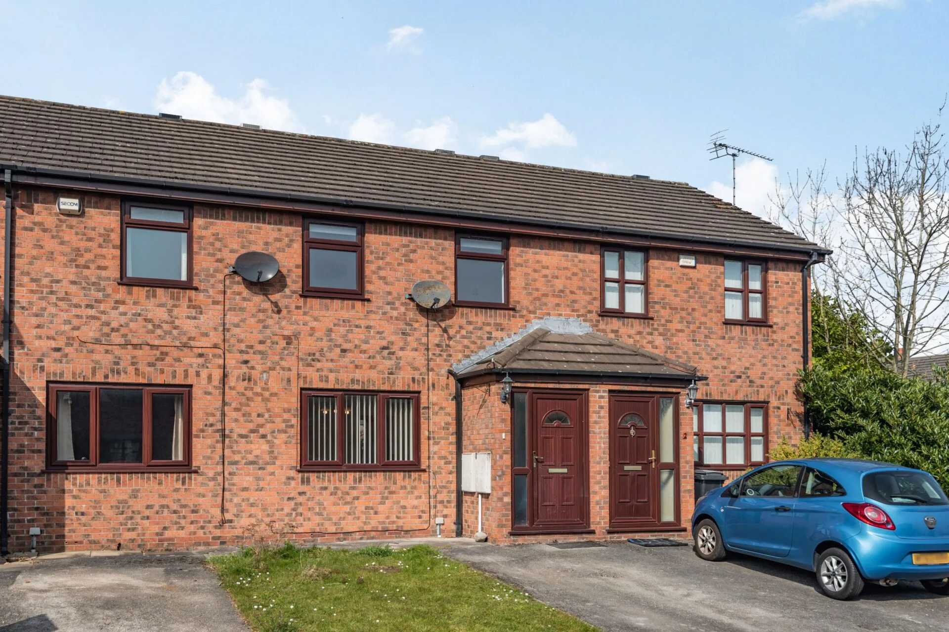 House Hilltop Close in Ewloe Green