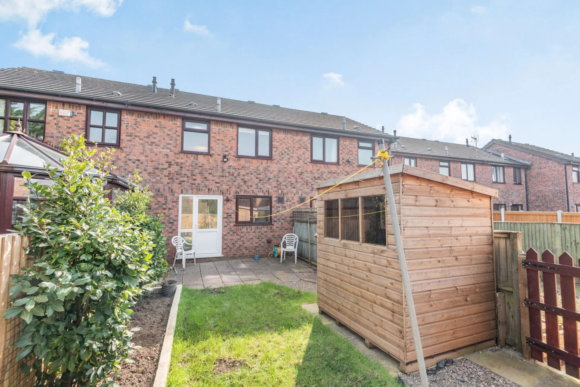 House Hilltop Close in Ewloe Green