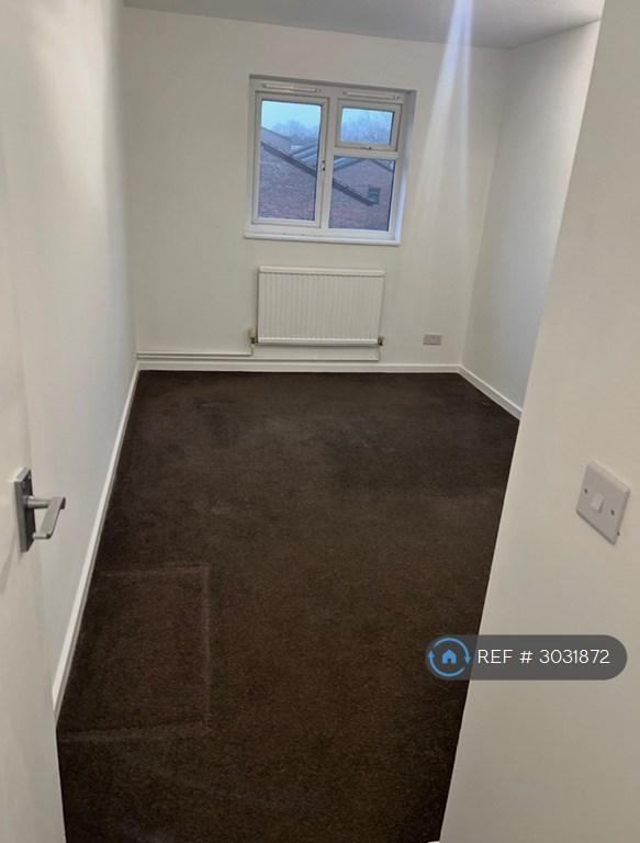 Flat Grantwood Close in Reigate and Banstead