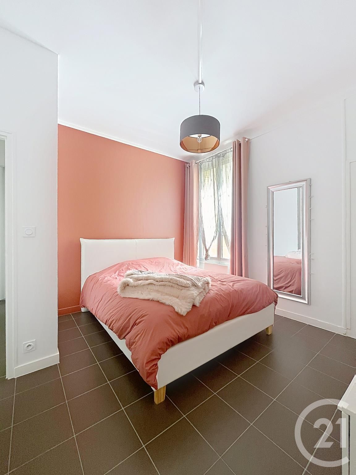 Flat Route de Blois in Saint-Ay