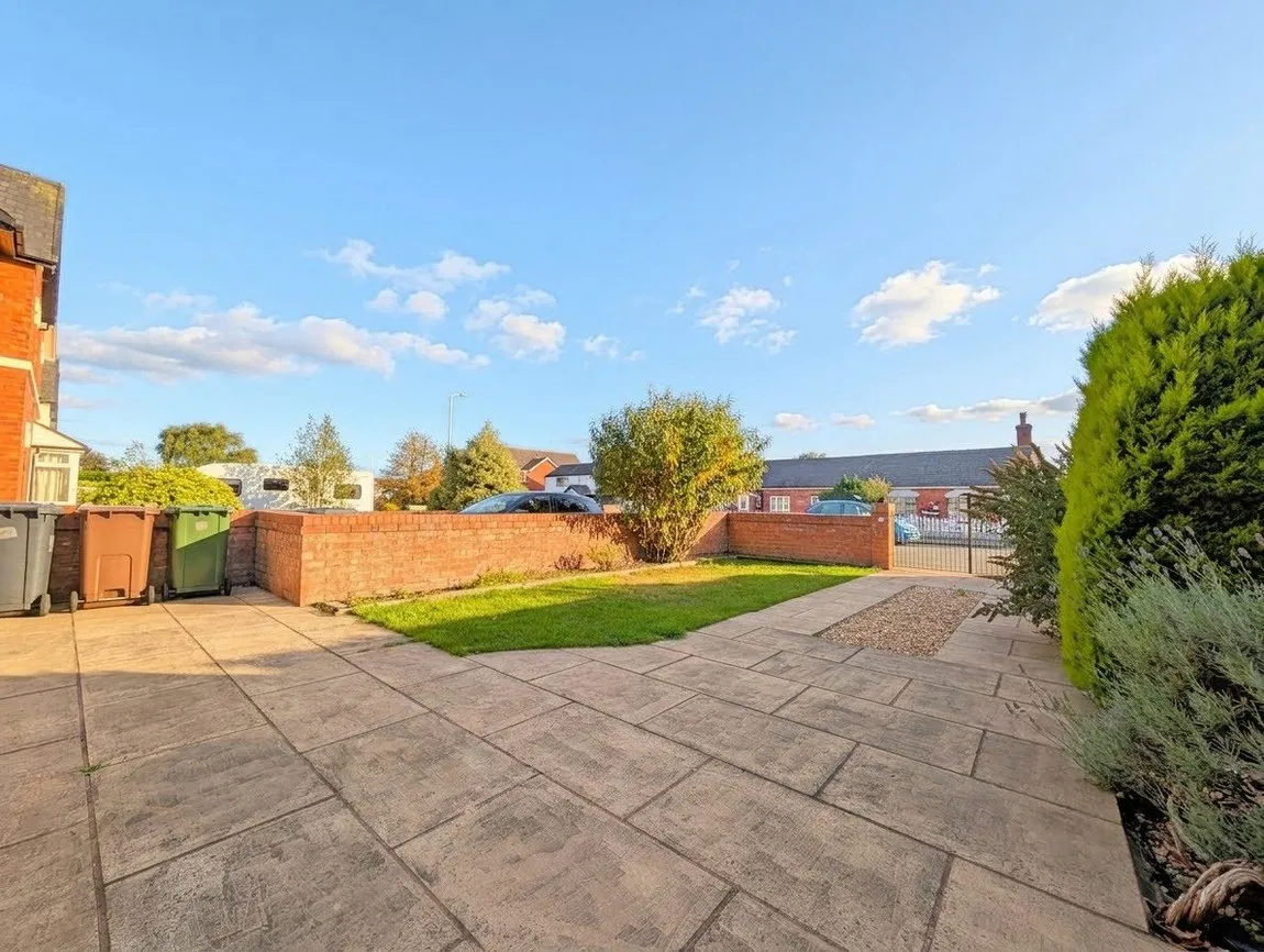 House Shellfield Road in Southport