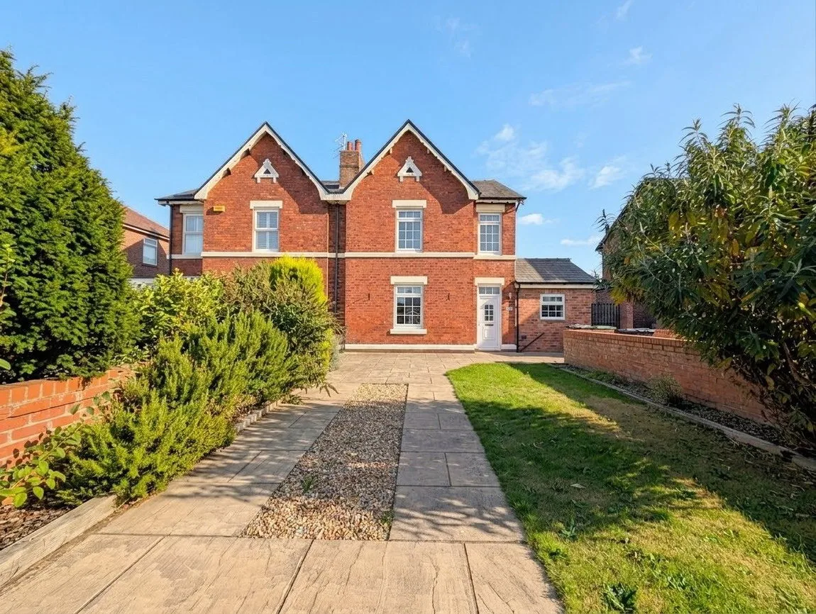House Shellfield Road in Southport
