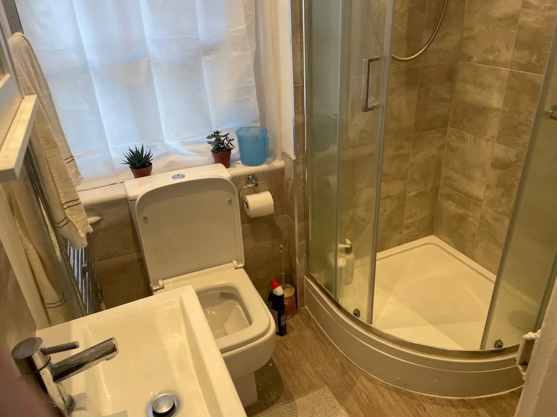 Flat Brondesbury Villas in Greater London