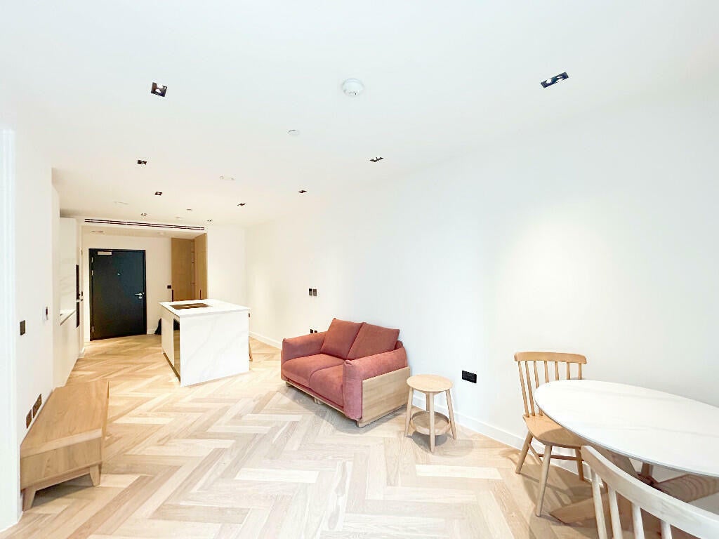 Flat Earl's Court Gardens in Greater London
