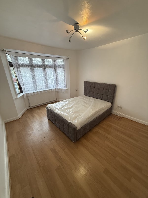 Room Verdayne Avenue in Greater London