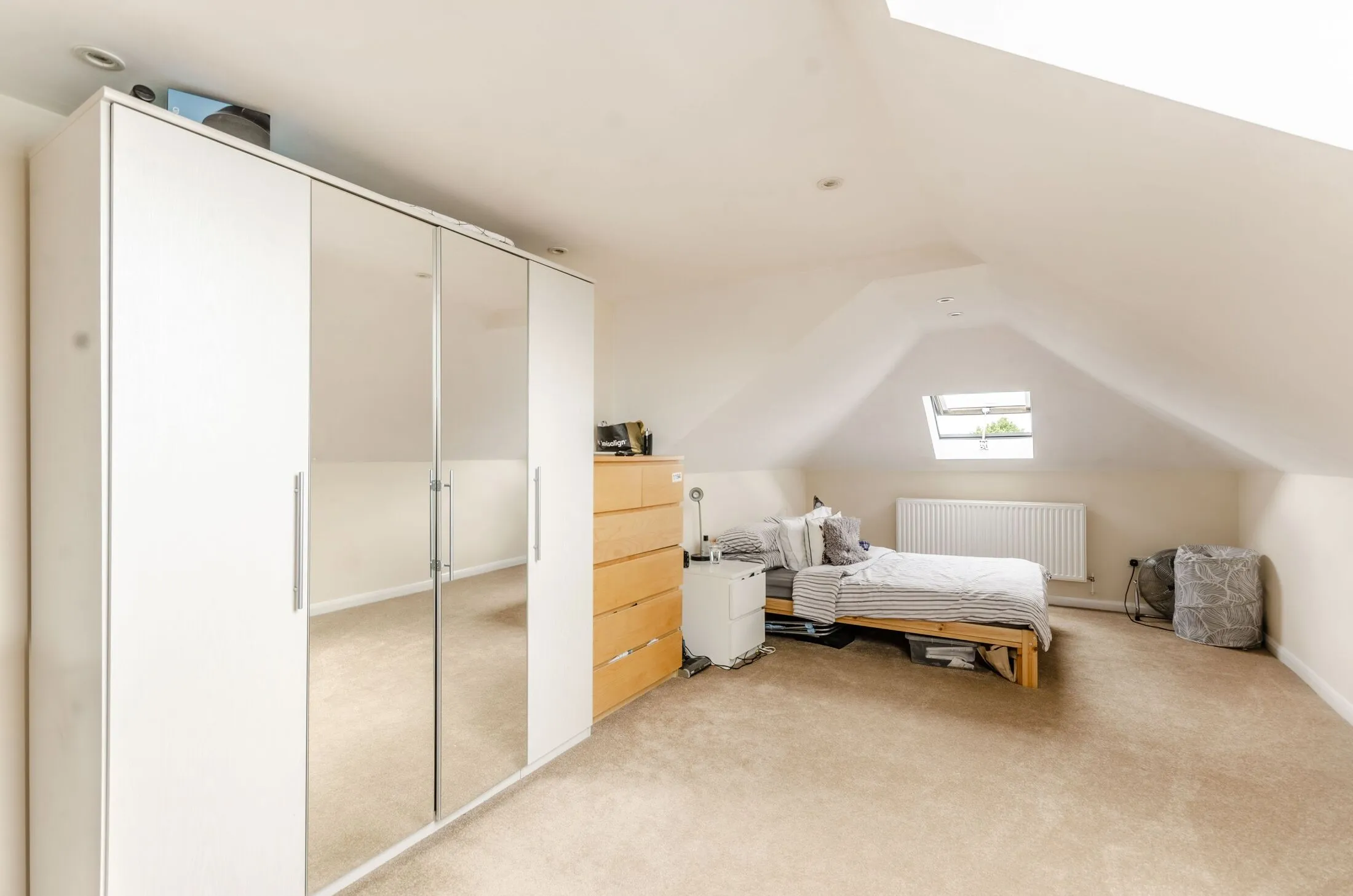 Flat Barry Road in Greater London