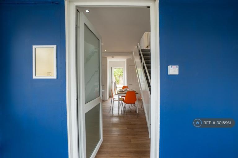 Room South Street in Canterbury